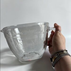 Vintage Anchor Hocking Batter Bowl Gift for Bakers 2 Qt Glass Measure